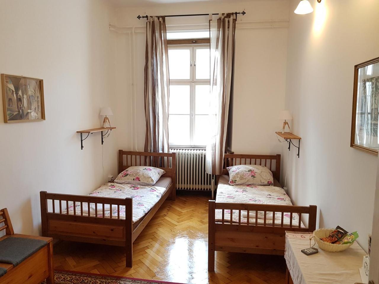 Varkeruelet Apartman Sopron Eksteriør billede
