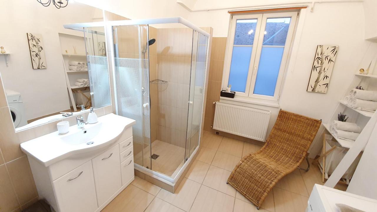 Varkeruelet Apartman Sopron Eksteriør billede